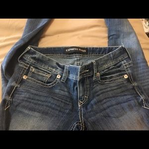 NWOT Express  Stella fit blue jeans size 2